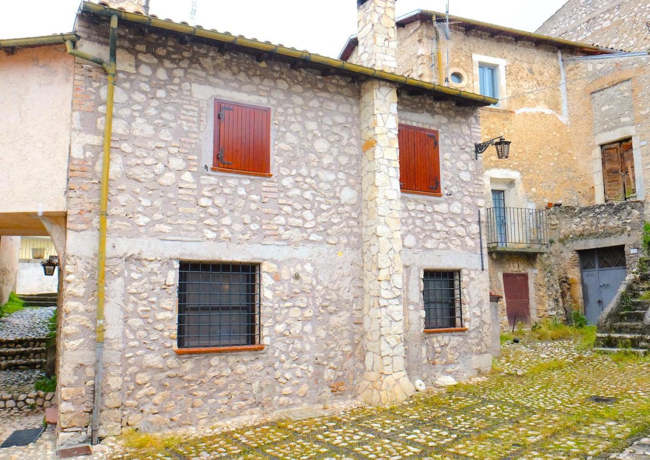 Vila Casa Felice Forme Exteriér fotografie